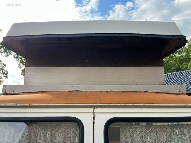 Oldtimer chevrolet sportsvan - afbeelding 16 van  26