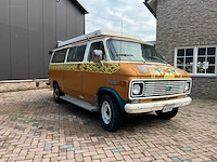 Oldtimer chevrolet sportsvan - afbeelding 12 van  26