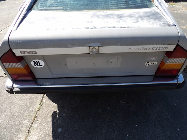 Oldtimer, citroën, cx 2200 matic, zilver-metallic, 1976 - afbeelding 30 van  190