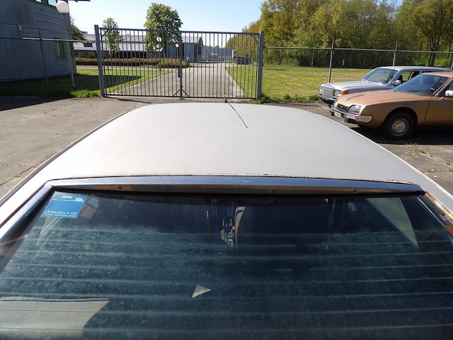 Oldtimer, citroën, cx 2200 matic, zilver-metallic, 1976 - afbeelding 32 van  190