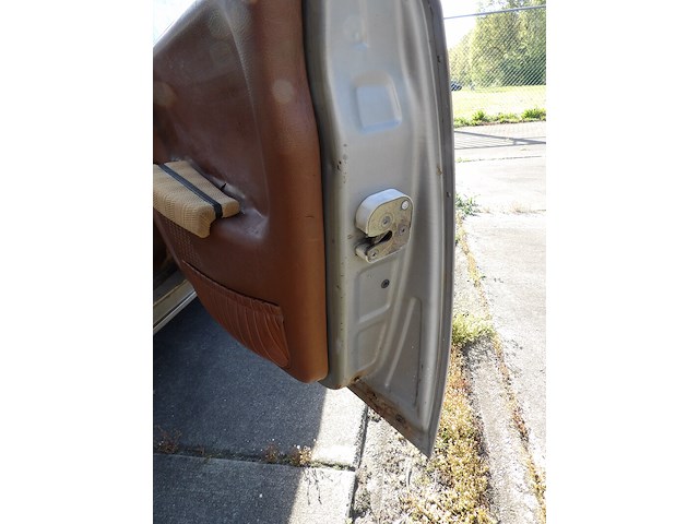 Oldtimer, citroën, cx 2200 matic, zilver-metallic, 1976 - afbeelding 106 van  190