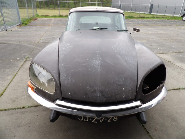 Oldtimer, citroën, ds 23 injection pallas, bruin-metallic, 1974 - afbeelding 4 van  168