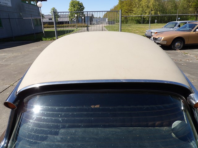 Oldtimer, citroën, ds 23 injection pallas, bruin-metallic, 1974 - afbeelding 73 van  168