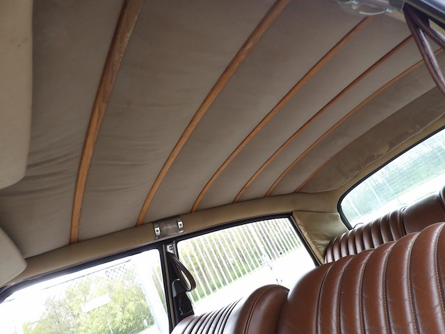 Oldtimer, citroën, ds 23 injection pallas, bruin-metallic, 1974 - afbeelding 144 van  168