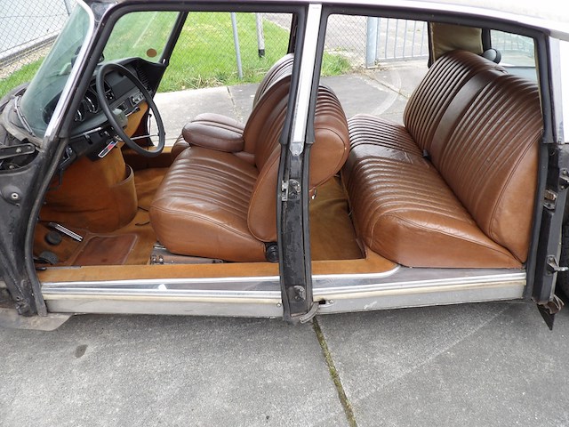 Oldtimer, citroën, ds 23 injection pallas, bruin-metallic, 1974 - afbeelding 148 van  168