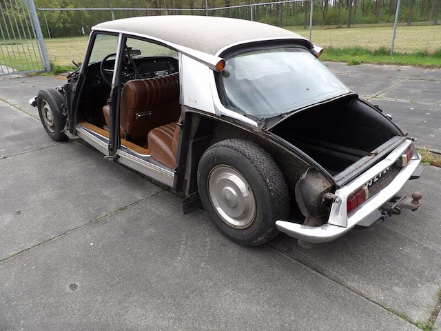 Oldtimer, citroën, ds 23 injection pallas, bruin-metallic, 1974 - afbeelding 147 van  168