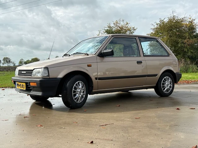 Oldtimer, daihatsu, charade 1.0 ts economy diesel, 1986 - afbeelding 23 van  35