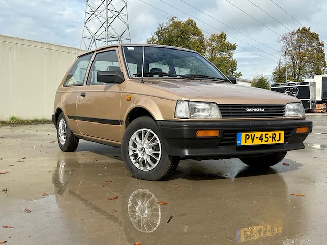 Oldtimer, daihatsu, charade 1.0 ts economy diesel, 1986 - afbeelding 28 van  35