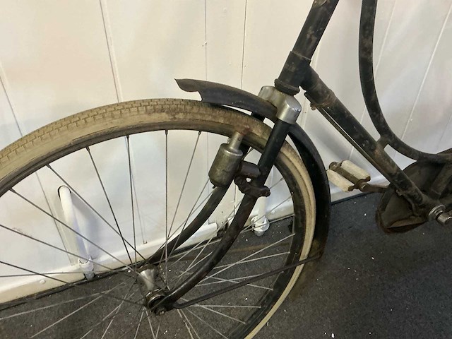 Oldtimer fiets (3x) - afbeelding 30 van  34