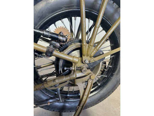 Oldtimer harley davidson dl - afbeelding 18 van  39
