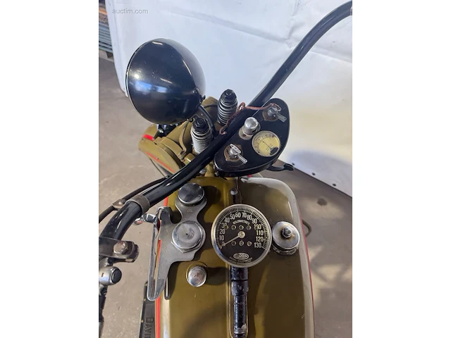 Oldtimer harley davidson dl - afbeelding 22 van  39