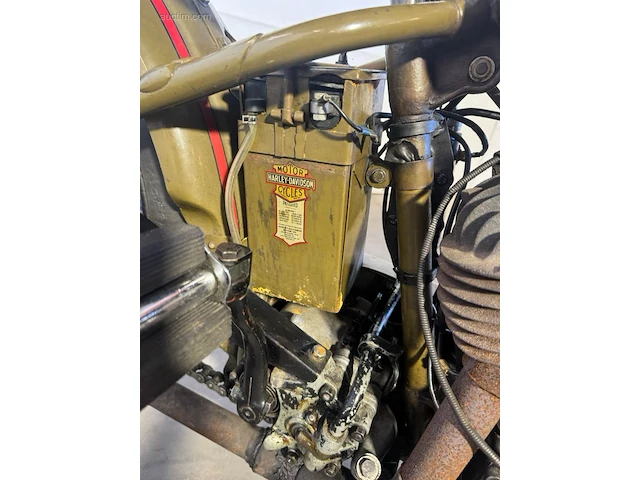 Oldtimer harley davidson dl - afbeelding 29 van  39