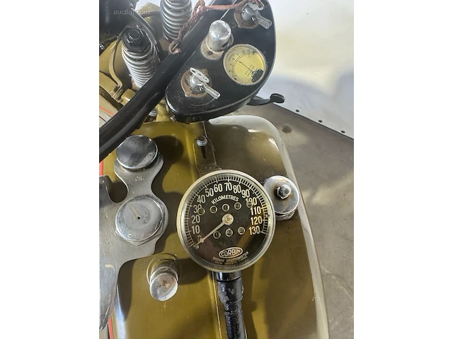 Oldtimer harley davidson dl - afbeelding 33 van  39