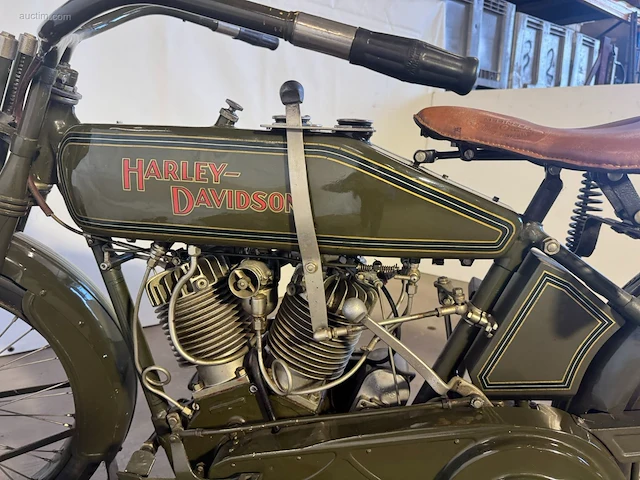 Oldtimer harley davidson model j - afbeelding 11 van  32