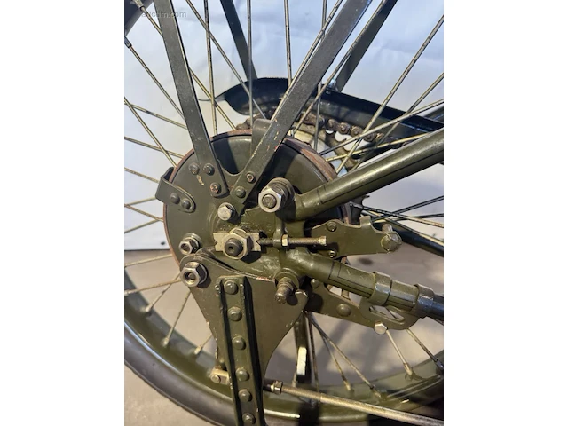 Oldtimer harley davidson model j - afbeelding 24 van  32