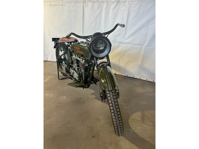 Oldtimer harley davidson model j - afbeelding 29 van  32