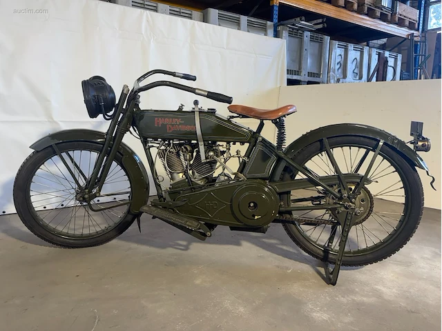 Oldtimer harley davidson model j - afbeelding 31 van  32