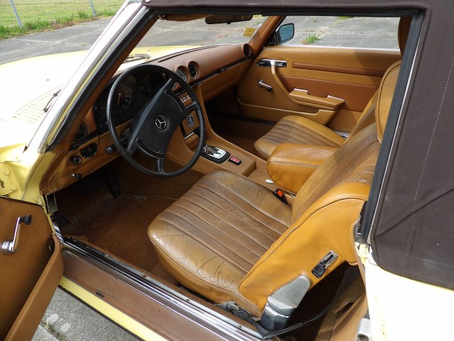 Oldtimer, mercedes-benz, r107 350sl, 350 sl roadster, geel, 1972 - afbeelding 7 van  144