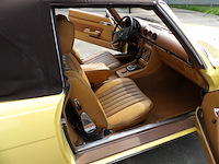 Oldtimer, mercedes-benz, r107 350sl, 350 sl roadster, geel, 1972 - afbeelding 15 van  144