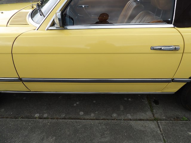 Oldtimer, mercedes-benz, r107 350sl, 350 sl roadster, geel, 1972 - afbeelding 56 van  144