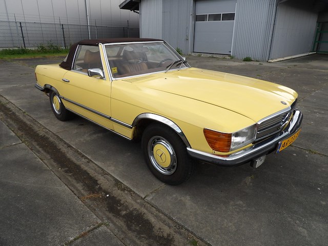 Oldtimer, mercedes-benz, r107 350sl, 350 sl roadster, geel, 1972 - afbeelding 1 van  144