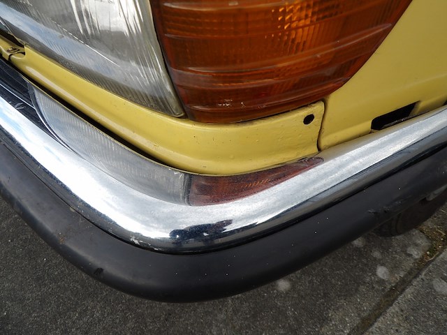 Oldtimer, mercedes-benz, r107 350sl, 350 sl roadster, geel, 1972 - afbeelding 61 van  144