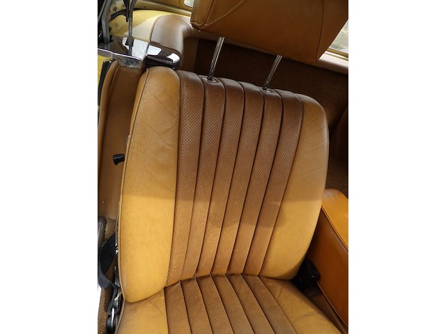 Oldtimer, mercedes-benz, sl-klasse, 350 sl roadster, geel, 1972 - afbeelding 19 van  144
