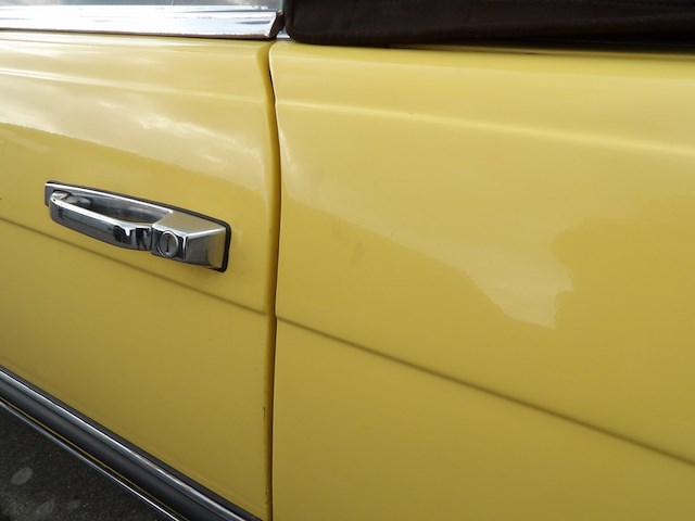 Oldtimer, mercedes-benz, sl-klasse, 350 sl roadster, geel, 1972 - afbeelding 54 van  144
