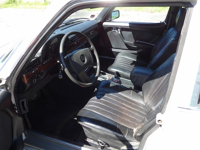 Oldtimer, mercedes-benz, w116 450sel, grijs-metallic, circa 1973 - afbeelding 44 van  191