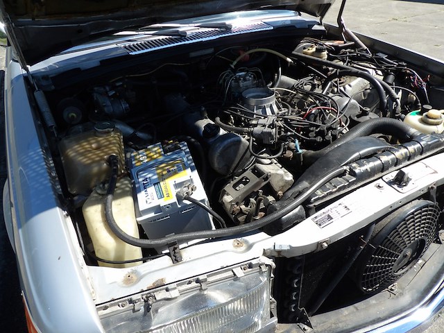 Oldtimer, mercedes-benz, w116 450sel, grijs-metallic, circa 1973 - afbeelding 87 van  191
