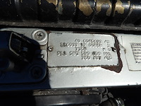 Oldtimer, mercedes-benz, w116 450sel, grijs-metallic, circa 1973 - afbeelding 91 van  191