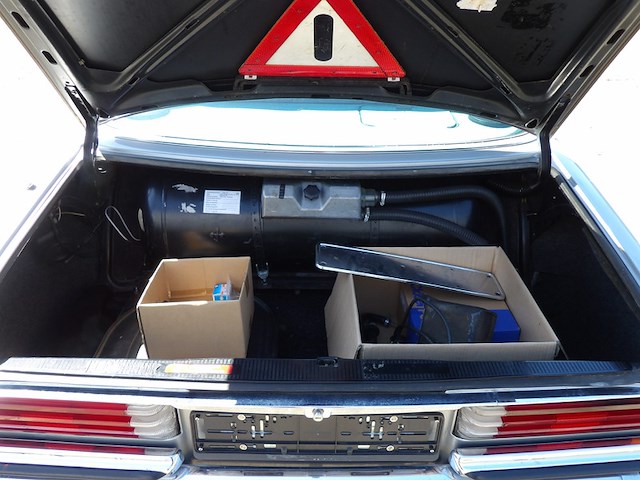 Oldtimer, mercedes-benz, w116 450sel, grijs-metallic, circa 1973 - afbeelding 167 van  191