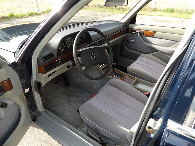Oldtimer, mercedes-benz, w126 380se, blauw, 1980 - afbeelding 7 van  74