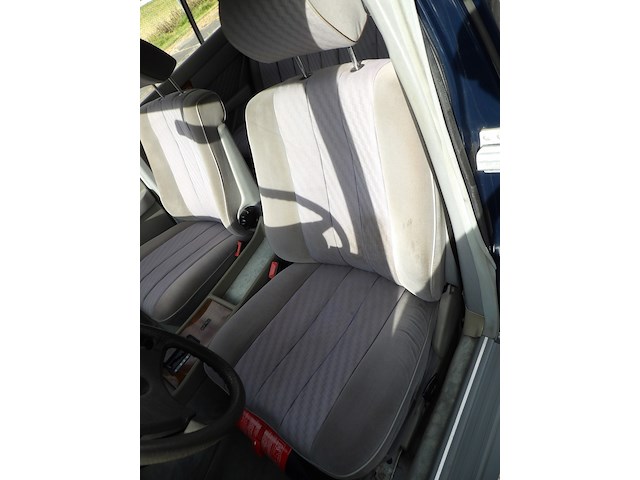 Oldtimer, mercedes-benz, w126 380se, blauw, 1980 - afbeelding 8 van  74