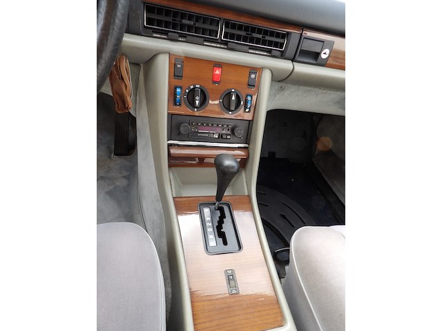 Oldtimer, mercedes-benz, w126 380se, blauw, 1980 - afbeelding 13 van  74