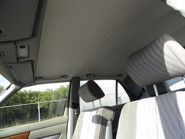 Oldtimer, mercedes-benz, w126 380se, blauw, 1980 - afbeelding 15 van  74