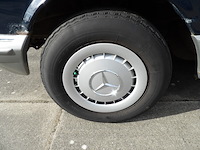 Oldtimer, mercedes-benz, w126 380se, blauw, 1980 - afbeelding 37 van  74