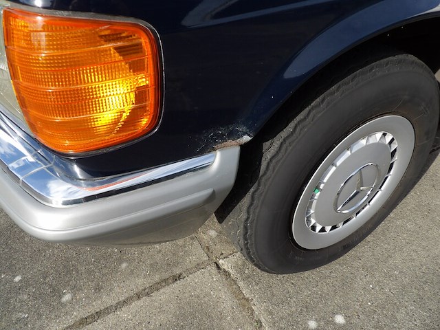 Oldtimer, mercedes-benz, w126 380se, blauw, 1980 - afbeelding 38 van  74