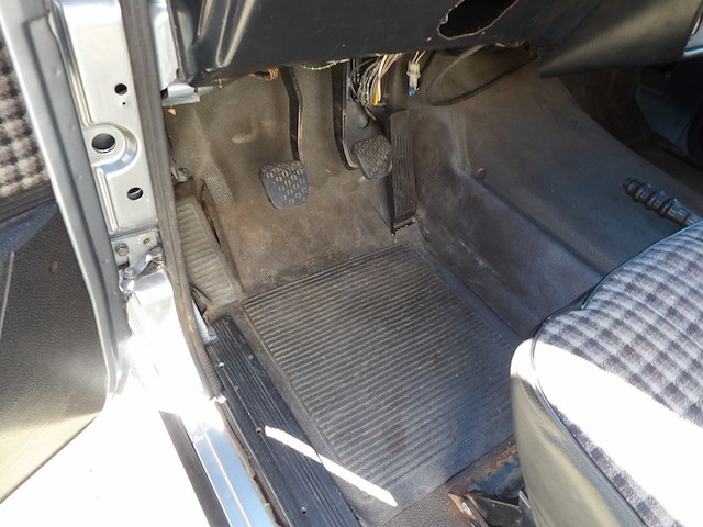 Oldtimer, mercedes-benz, w460 g-klasse 300gd, grijs-metallic, 1984 - afbeelding 32 van  192