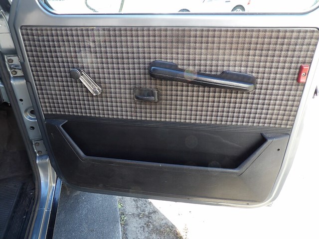 Oldtimer, mercedes-benz, w460 g-klasse 300gd, grijs-metallic, 1984 - afbeelding 65 van  192