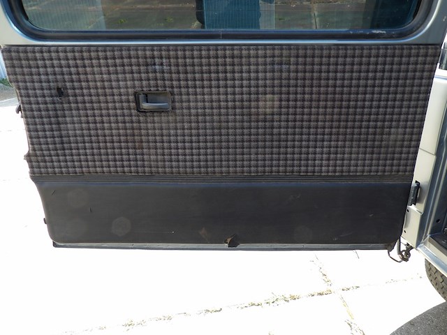 Oldtimer, mercedes-benz, w460 g-klasse 300gd, grijs-metallic, 1984 - afbeelding 72 van  192
