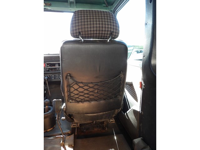 Oldtimer, mercedes-benz, w460 g-klasse 300gd, grijs-metallic, 1984 - afbeelding 83 van  192