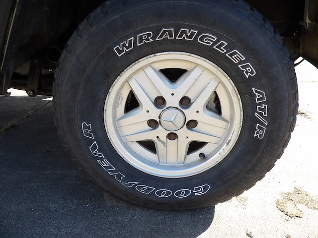 Oldtimer, mercedes-benz, w460 g-klasse 300gd, grijs-metallic, 1984 - afbeelding 146 van  192