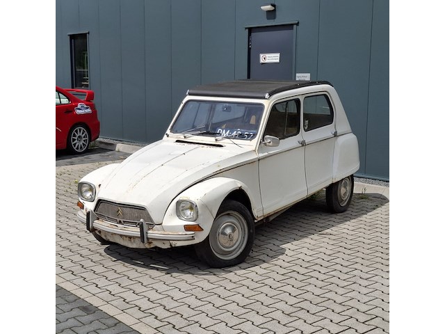 Oldtimer personenauto, citroen, ayb-am dyane 6 commercial, wit, 1969 - afbeelding 1 van  52