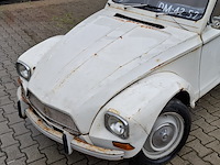 Oldtimer personenauto, citroen, ayb-am dyane 6 commercial, wit, 1969 - afbeelding 44 van  52