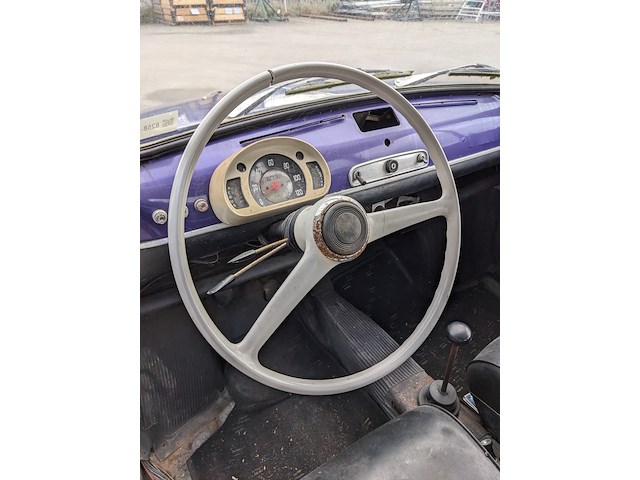 Oldtimer personenauto, fiat, 600l, 1972 - afbeelding 2 van  49