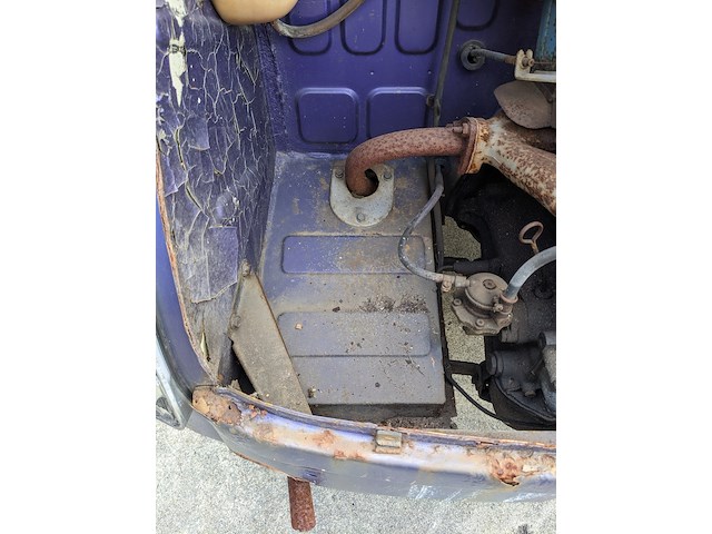 Oldtimer personenauto, fiat, 600l, 1972 - afbeelding 17 van  49