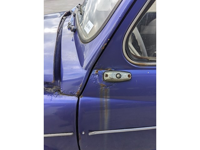 Oldtimer personenauto, fiat, 600l, 1972 - afbeelding 24 van  49