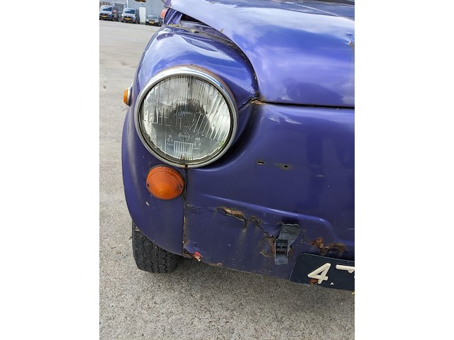 Oldtimer personenauto, fiat, 600l, 1972 - afbeelding 29 van  49