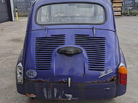 Oldtimer personenauto, fiat, 600l, 1972 - afbeelding 23 van  49